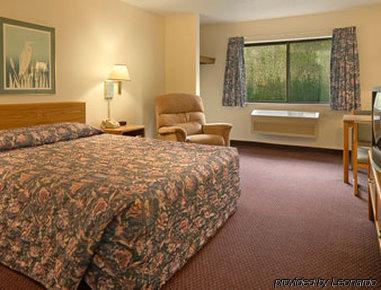 Super 8 By Wyndham Cloquet Hotel Ruang foto
