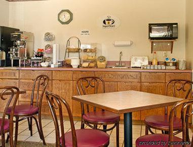 Super 8 By Wyndham Cloquet Hotel Restoran foto