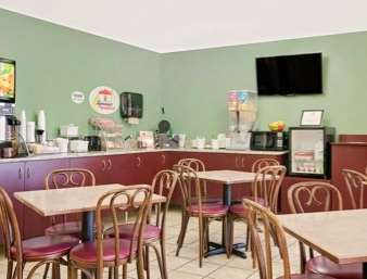 Super 8 By Wyndham Cloquet Hotel Restoran foto